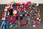 Barbie accessories bundle