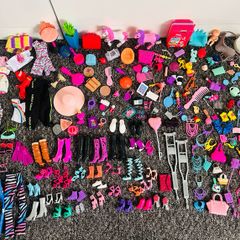 Barbie accessories bundle