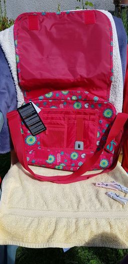 Brand New Totto Shoulder Bags