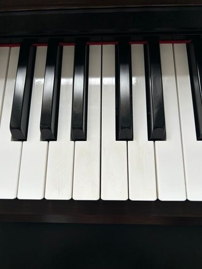 Yamaha Arius YDP-140 digital piano