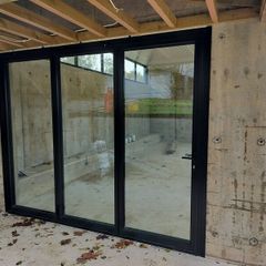 Reynaers Bi-Fold Door CF77