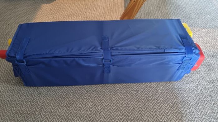 Travel cot