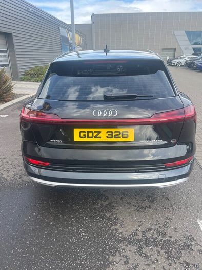 Audi e-tron 2021