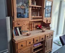 kitchen cabinet