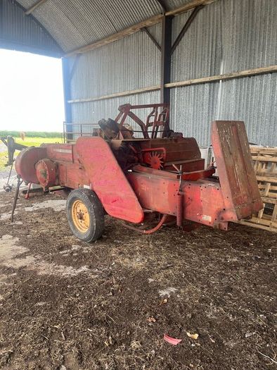 massey ferguson  square baler