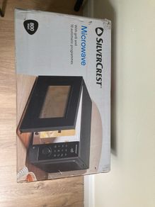 microwave oven