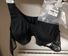 Sport bra size 3 xxx Black / White