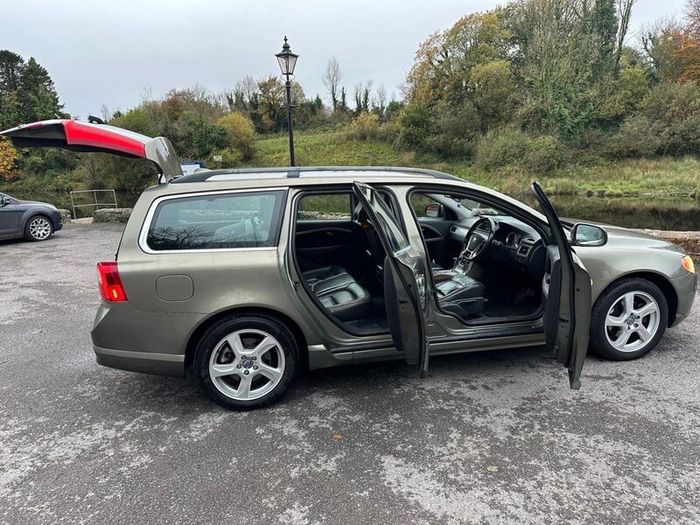 Volvo V70 2012