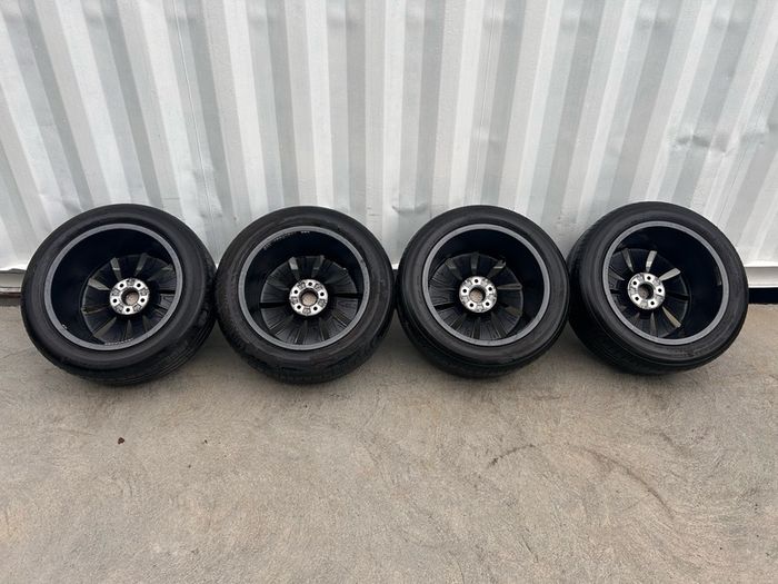 Genuine Audi A6/S6 18" Alloy Wheels