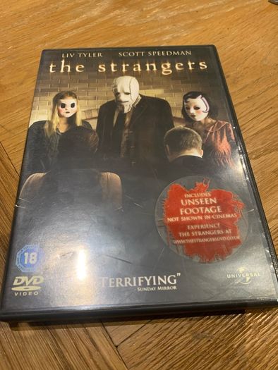 The Strangers (2008)