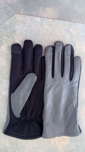 Ladies leather gloves size large