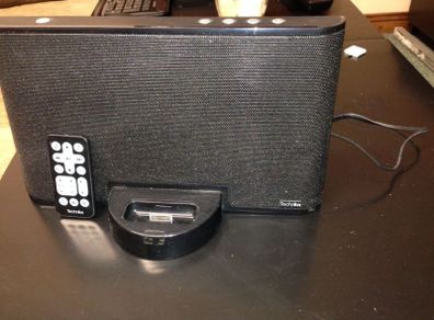 Technika iPhone iPod sound system.
