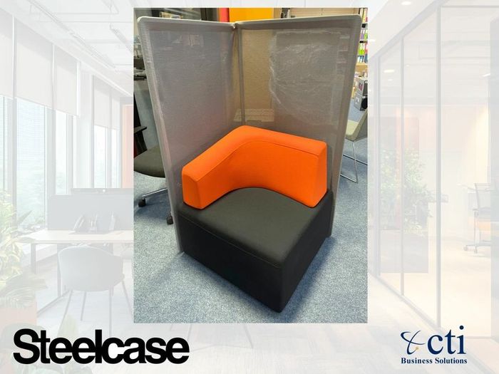 4 X Steelcase B Free Lounge Chairs & Screens