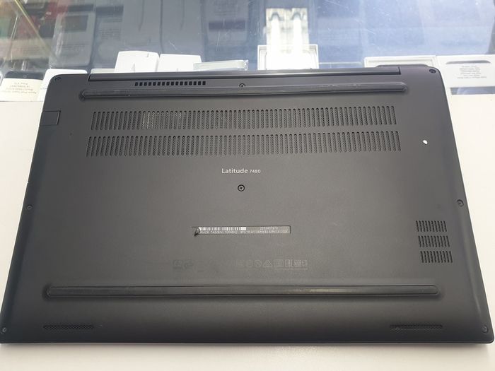 Dell Latitude 7480 14" Laptop Core i7-7600U 2.80GHz 16GB DDR4 512GB SSD Win11 Pro