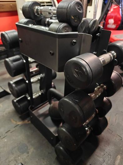 Dumbells-stand-bench-Barbells