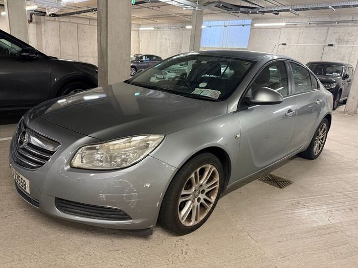 Opel Insignia 2011