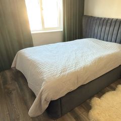 king size bed