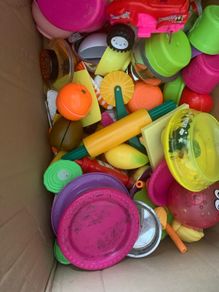 toys