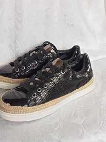PRICE DROP, "XTI", Girls trainers, In perfect condition, Size 37