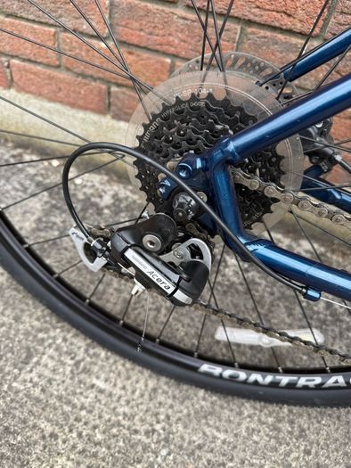 Trek Dual Sport 2 Gravel Mountain Hybrid Bike