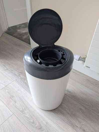 Tommy Tippee Nappy Bin
