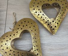 metal gold heart decorations