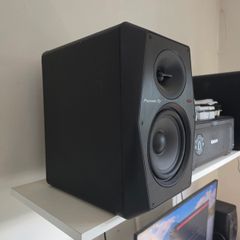 Pioneer vm70 x 2 dj speakers
