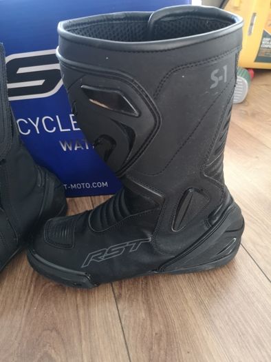 motorcycle boot