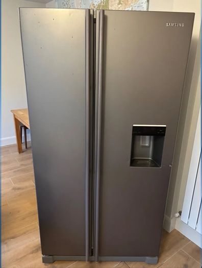 Samsung American fridge freezer