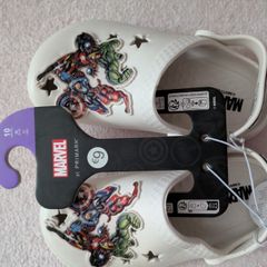 marvel crocs