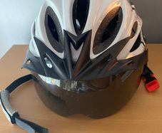 Bike Helmet LED Light & Magnetic Visor Size 57 62cm