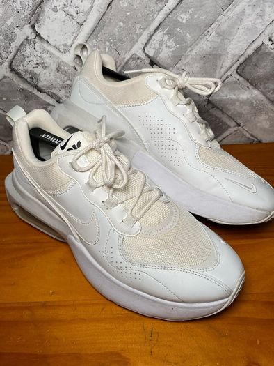 Nike Air Max Verona Triple White Ladies/Mens/Unisex Trainers UK8 EUR42.5