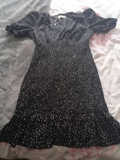 Dress without tags very dressy