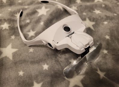 Magnifying glasses with light and 5 Lenses