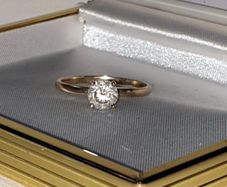 Vintage 14ct Gold 'Queen' Solitaire