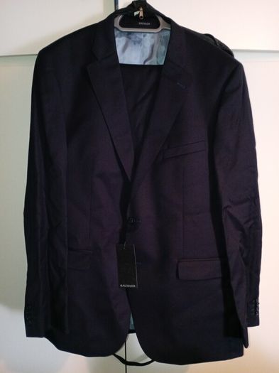 Baumler navy suit set