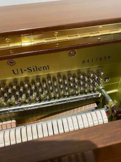 Yamaha U1 Upright (with optional Silent system)