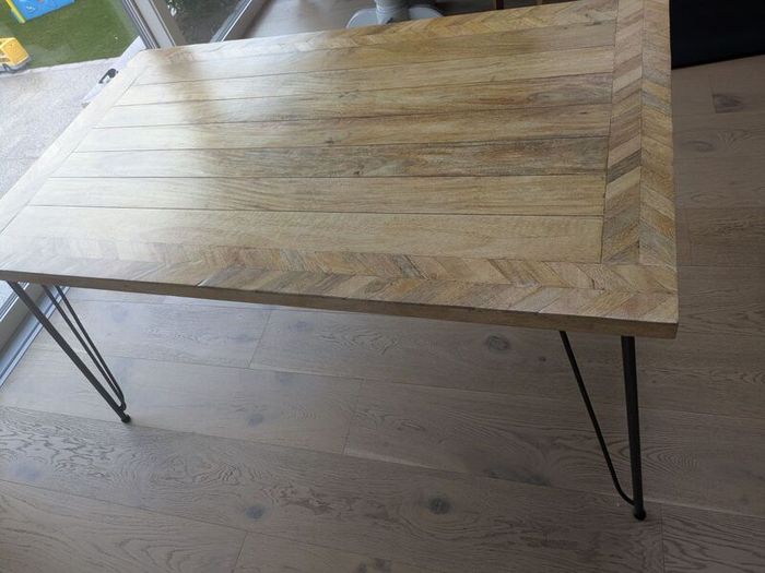 Dining table - hairpin leg