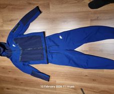 men size Small Nike tech tracksuit