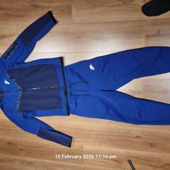 men size Small Nike tech tracksuit
