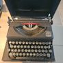 imperial typewriter Image 5