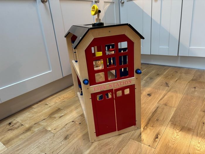 Pintoy Wooden Firestation