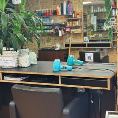 hairdressing chair rent