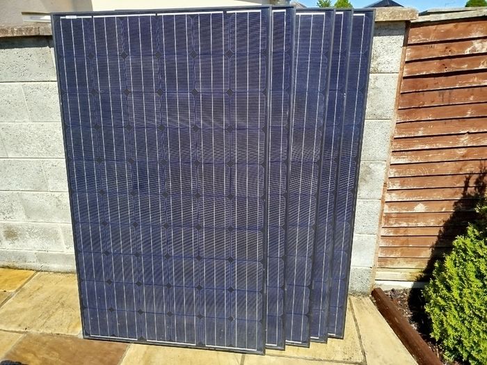 Solar PV Panels 5x 250W With inverter and isolator
