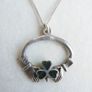 Vintage Sterling Silver 925 Claddagh Hands Heart Pendant and Chain length 16" - 3g Image 2