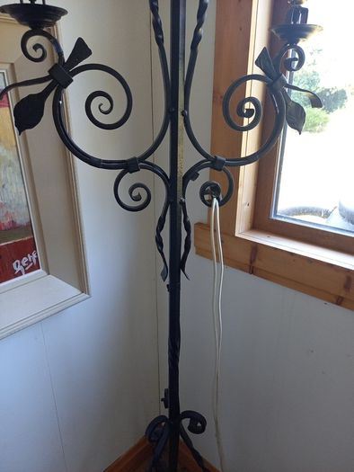 Arts & Crafts Gothuc Lamp