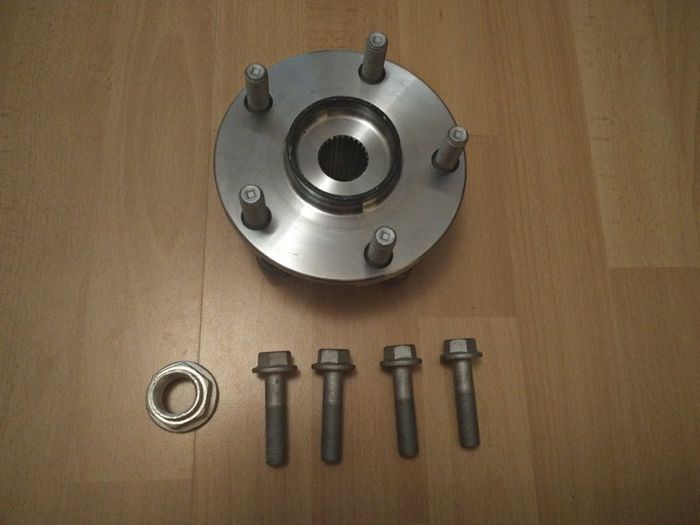 TOYOTA Front Wheel Bearing Kit