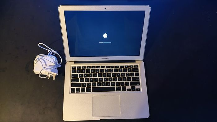 Macbook Air 13" 2014 A1466 | New Battery | I5 | 4gb Ram | 128gb Ssd | Big Sur