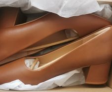 Clarks Heels Tun Size 7uk Brand New
