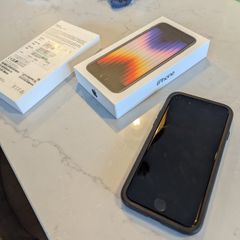 IPhone SE 3 100% Battery Health
